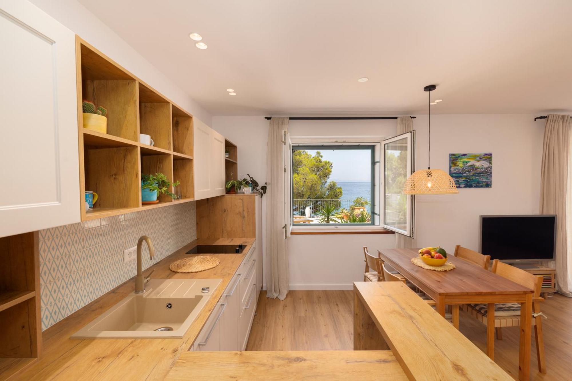 Beachfront Comfort Apartment Nives Tučepi Zewnętrze zdjęcie